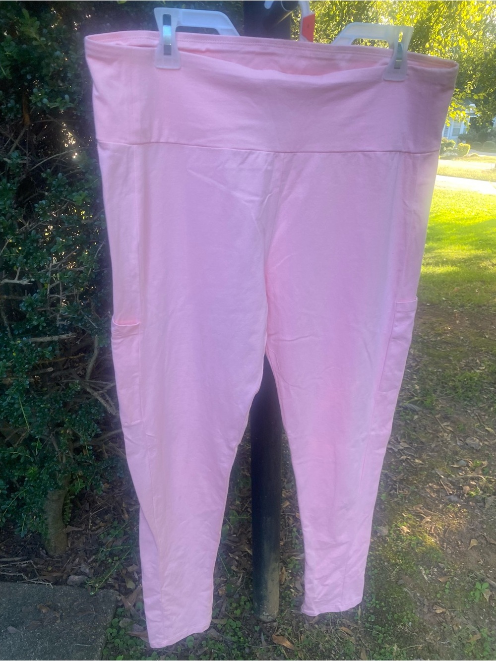 NWOT Ambiance Light Pink High-Waist Leggings with Side Pockets